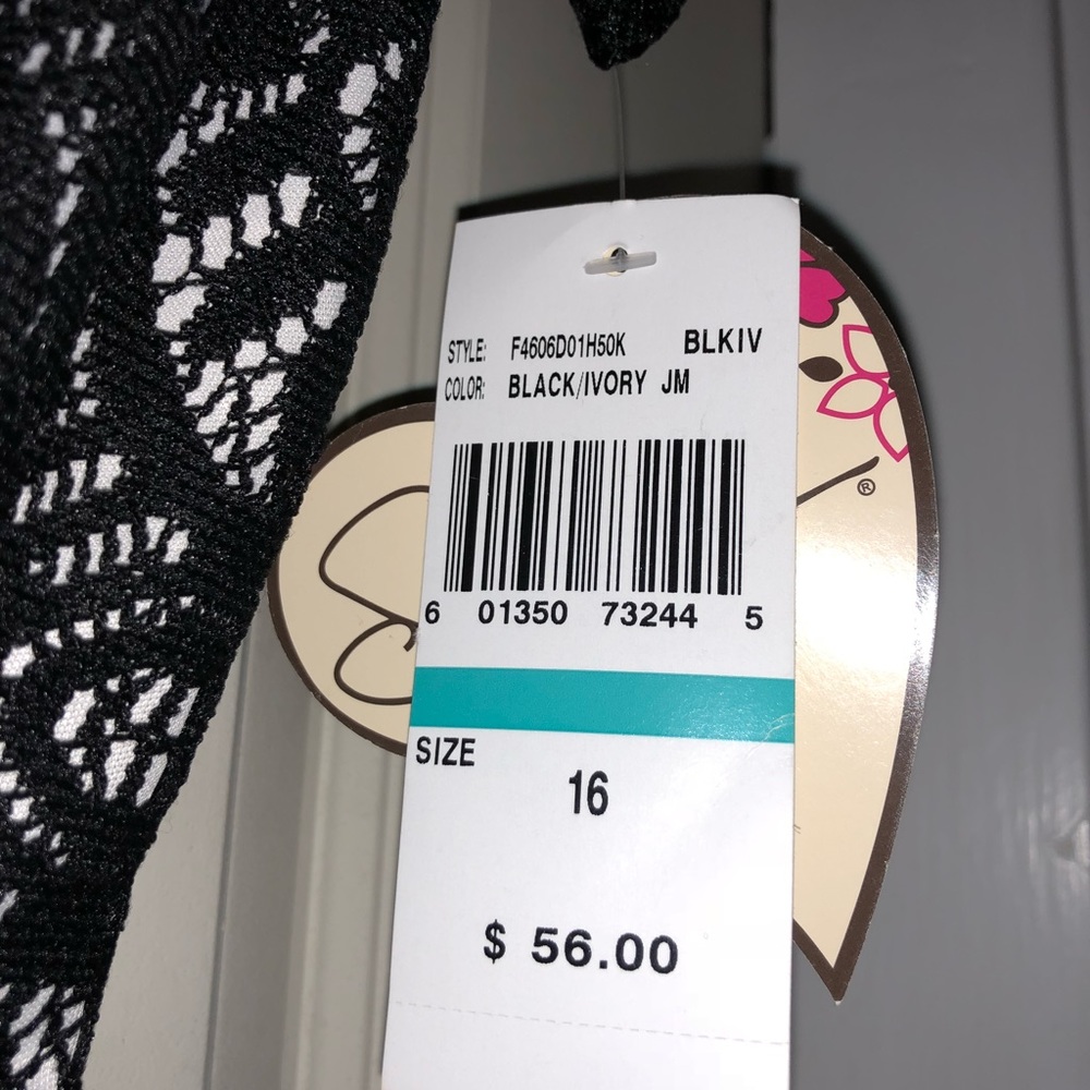 Black and White Dress Kids Size 16 - Picture 2 of 2